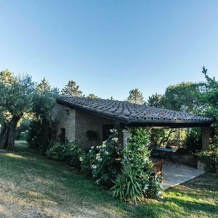 Dimora Borgogni: Country House Perugia Bagian luar foto